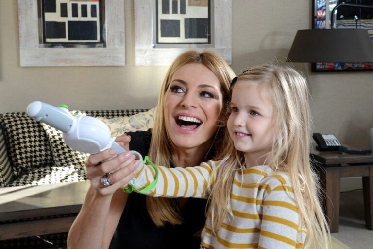 Tess Daly Quits Strictly After 21 Yrs: The £4M Family Secret