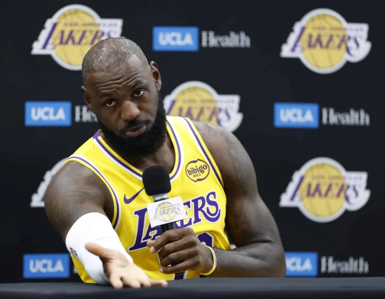 Analyst Notes How LeBron James’ Return Will Impact Lakers’ Roster