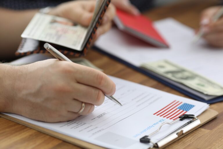 Why More Americans Abroad Are Considering Renouncing U.S. Citizenship in 2025