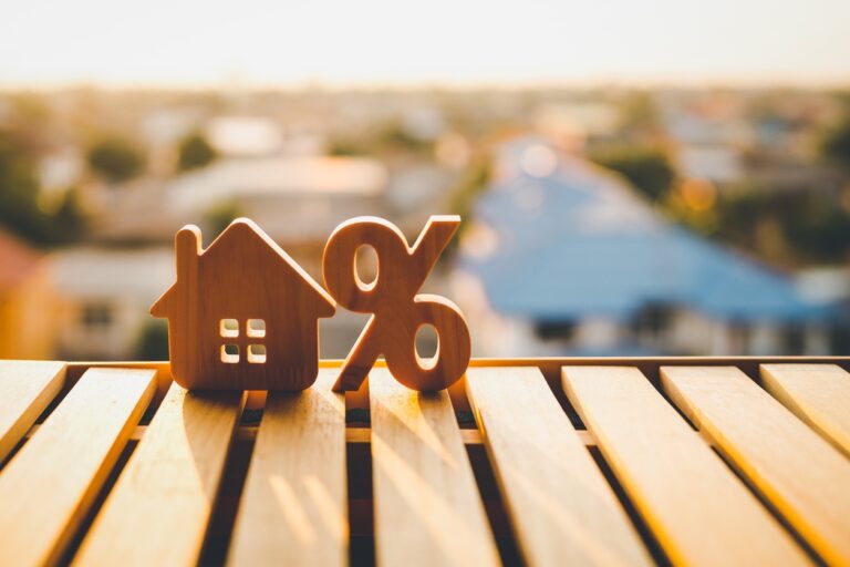 US Mortgage Rates Rise to 6.30% as Buyers Face Payment Squeeze