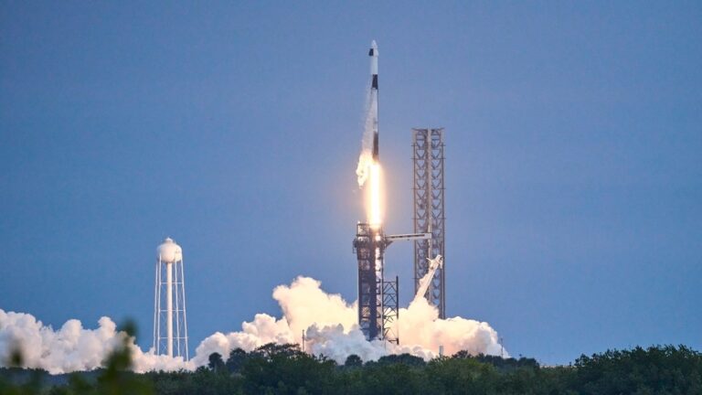SpaceX ETF Delay Hits SEC And Nasdaq — Finance Monthly