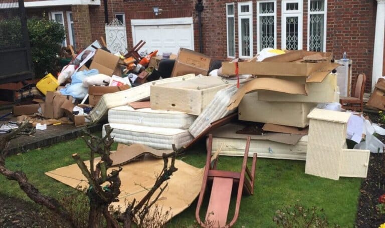 Why Rubbish Removal Melbourne Services Are Becoming Essential For Homes And Businesses