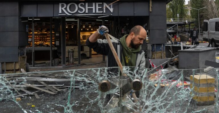 Is the US abandoning Ukraine?